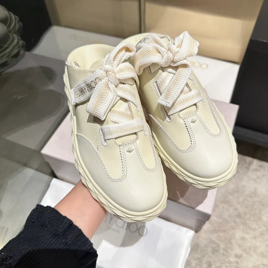 👟👟Ex-factory price 640👟👟 The new JIMMY CHOO, exclusively for sale, original large-soled casual white shoes, designed with the latest technology, strong three-dimensional effect👍The integration of multiple technologies, subverting fashion, super stylish! The combination is super beautiful. The original version is 1:1, versatile and trendy, both salty and sweet! New layout Size: 35-40